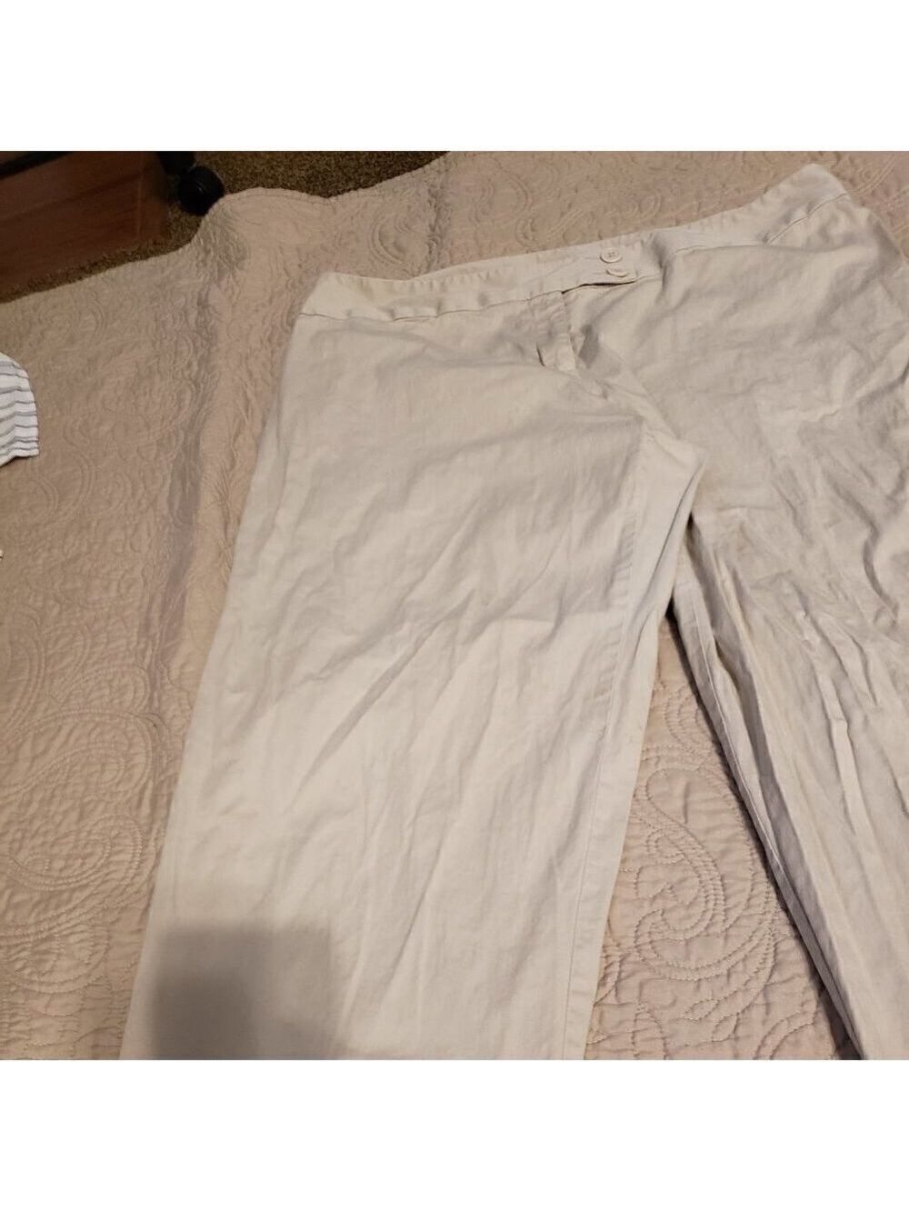 Avenue Khaki/Tan Cuffed Capris